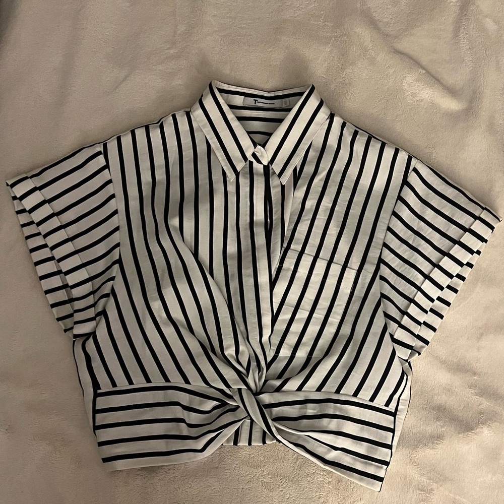 🎉LIKE NEW T. By Alexander Wang Twist Hem Cropped Stripe Shirt